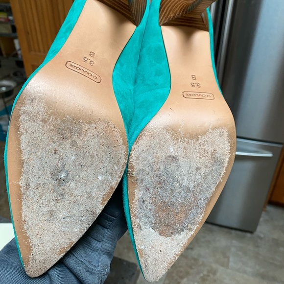 Brand: Coach Model: Zoee Suede Color: Emerald Size: 8.5 - Picture 4 of 8